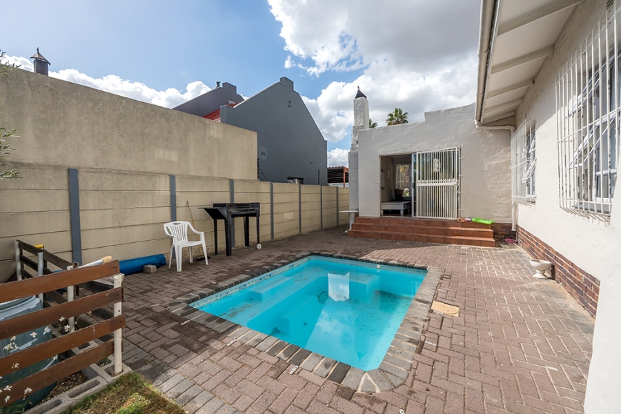 3 Bedroom Property for Sale in Zoo Park Western Cape